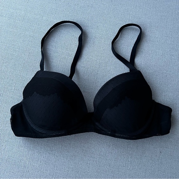 CALVIN KLEIN Customized Lift Bra - Picture 2 of 5